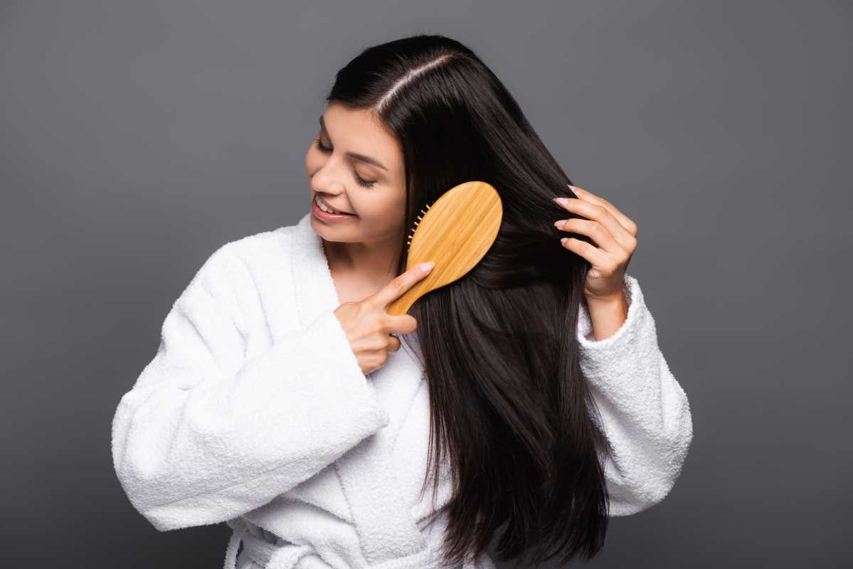 The Ultimate Guide to Preventing Hair Breakage: Tips and Tricks